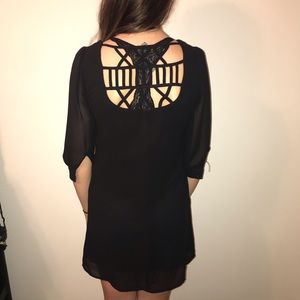 Short Black Dress Scoop Neck